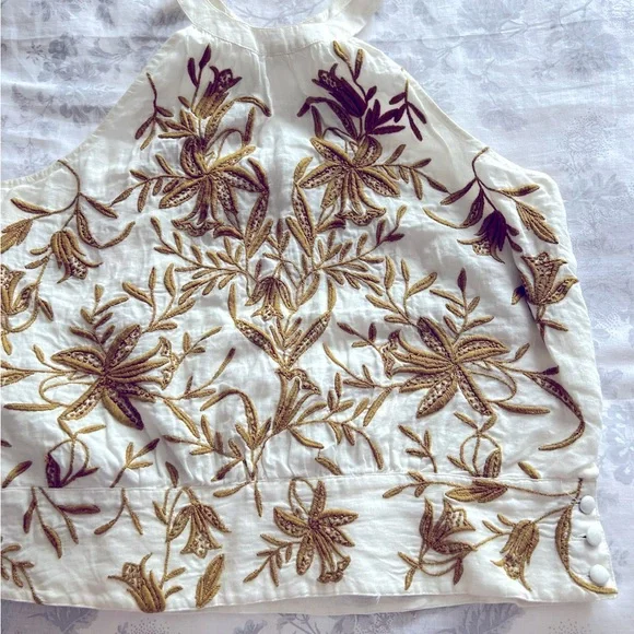 Vanessa Virginia embroidered linen crop with delicate button detail top US 10 - Picture 2 of 14